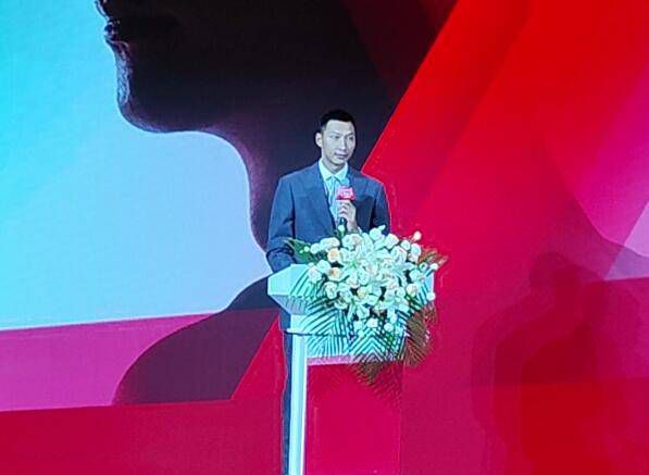 白丝老师一摸就出水