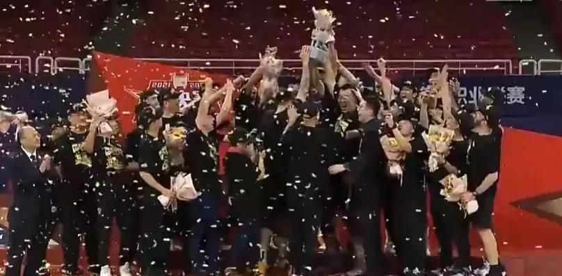 国产乱码精品一区二三赶尸艳谈