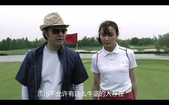 美女跪下吃男人的j8视频